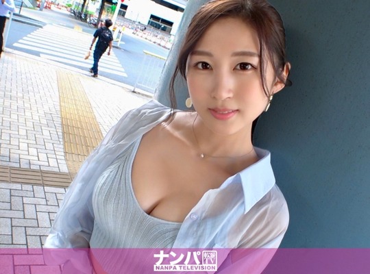 骑兵破解GANA-2977 マジ軟派、初撮。 2004 【性獣、注意報！！】透明感100\%×スタイル抜群の美女と遭遇！！最初はサバサバしていたが、実は男のチンコが欲しく