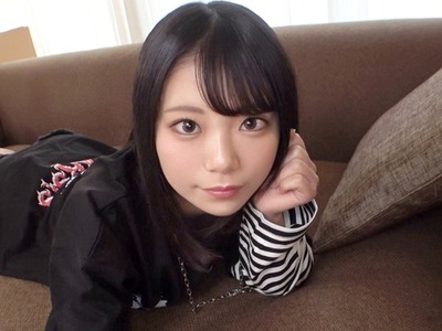 骑兵破解SIRO-5118 【セックス好き】普通のカワイイ女の子？と思いきや19歳という若さで10人以上の男とヤッてきたビッチちゃんだった……！【初撮り】ネット