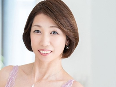 骑兵破解TYVM-181 スレンダー浮気妻の潮芸潮でベッドは水浸し他人棒を堪能し中出し快諾セックス