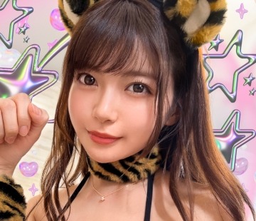 骑兵破解MAAN-1037 【AI越えの美貌！？巨チン相手に肉食全開！！】カメラマンを喰いまくるドエロ美女とコスプレSEX！！攻めた衣装に身を包み、綺麗な胸と尻